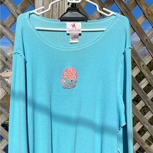 Quacker Factory Easter top almost turquoise with festive egg